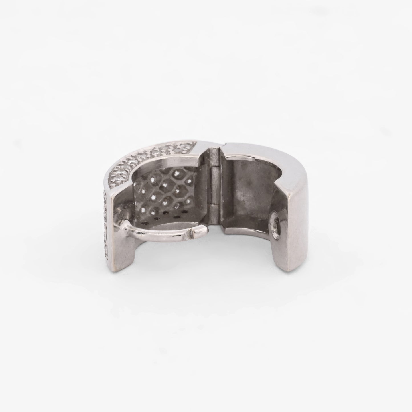Comprar criollas de oro blanco de 18kt. Comprar joyas para novia, segunda mano, restauración y creación de joyas, compro oro Barcelona. Envío gratis.