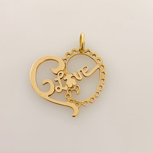 Medida: 31mm de alto y 31mm ancho.  Peso: 6,08g Material: Oro amarillo 18 kt Referencia: 10606GM