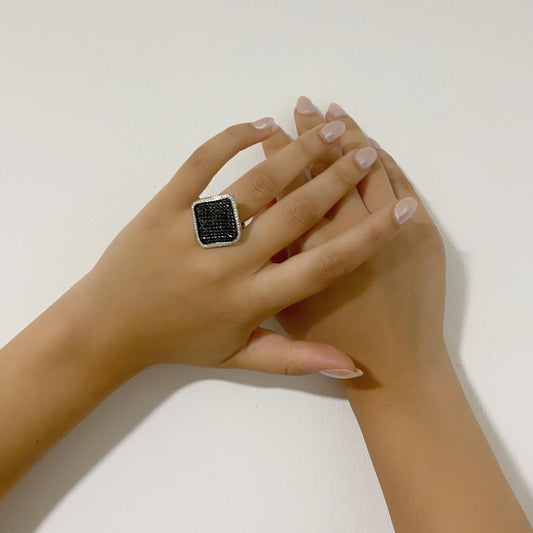 11764GM - Sortija oro blanco con pavé de diamantes