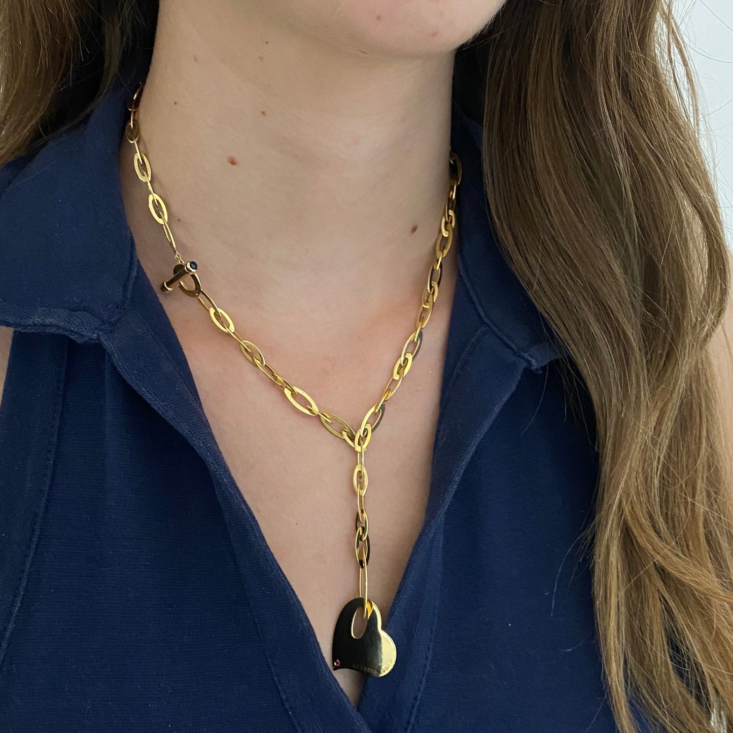 Comprar collar original de la firma Roberto Coin en oro amarillo de 18kt con cadena y colgante liso en forma de corazón. Envío GRATIS. Joyería Ian'Or.
