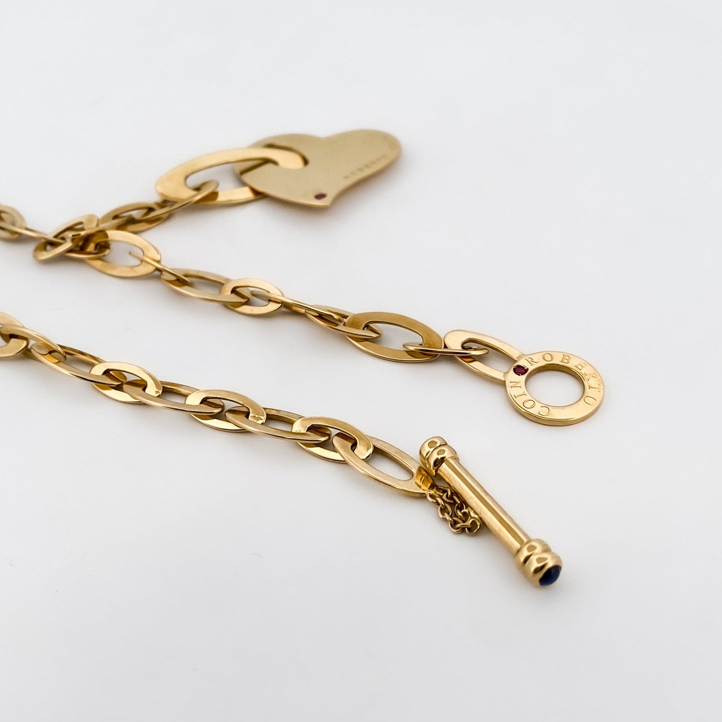 Comprar collar original de la firma Roberto Coin en oro amarillo de 18kt con cadena y colgante liso en forma de corazón. Envío GRATIS. Joyería Ian'Or.