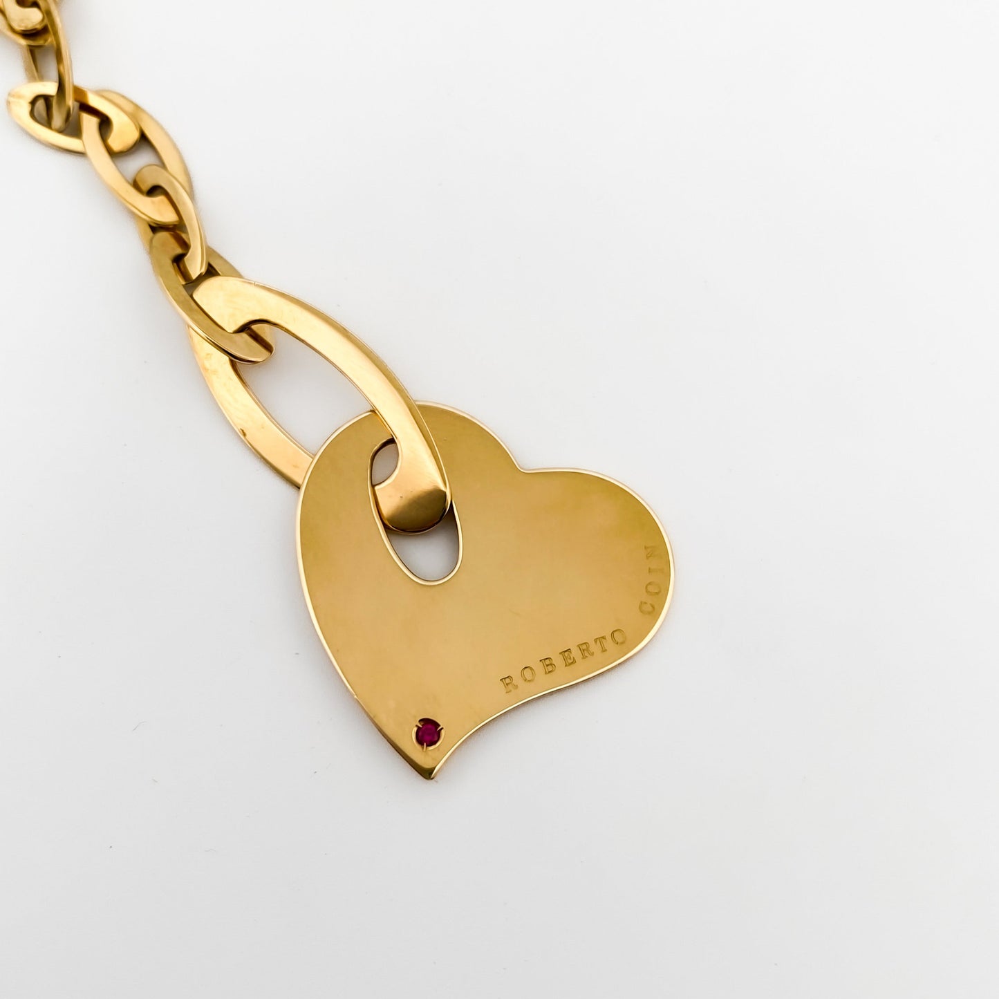 Comprar collar original de la firma Roberto Coin en oro amarillo de 18kt con cadena y colgante liso en forma de corazón. Envío GRATIS. Joyería Ian'Or.