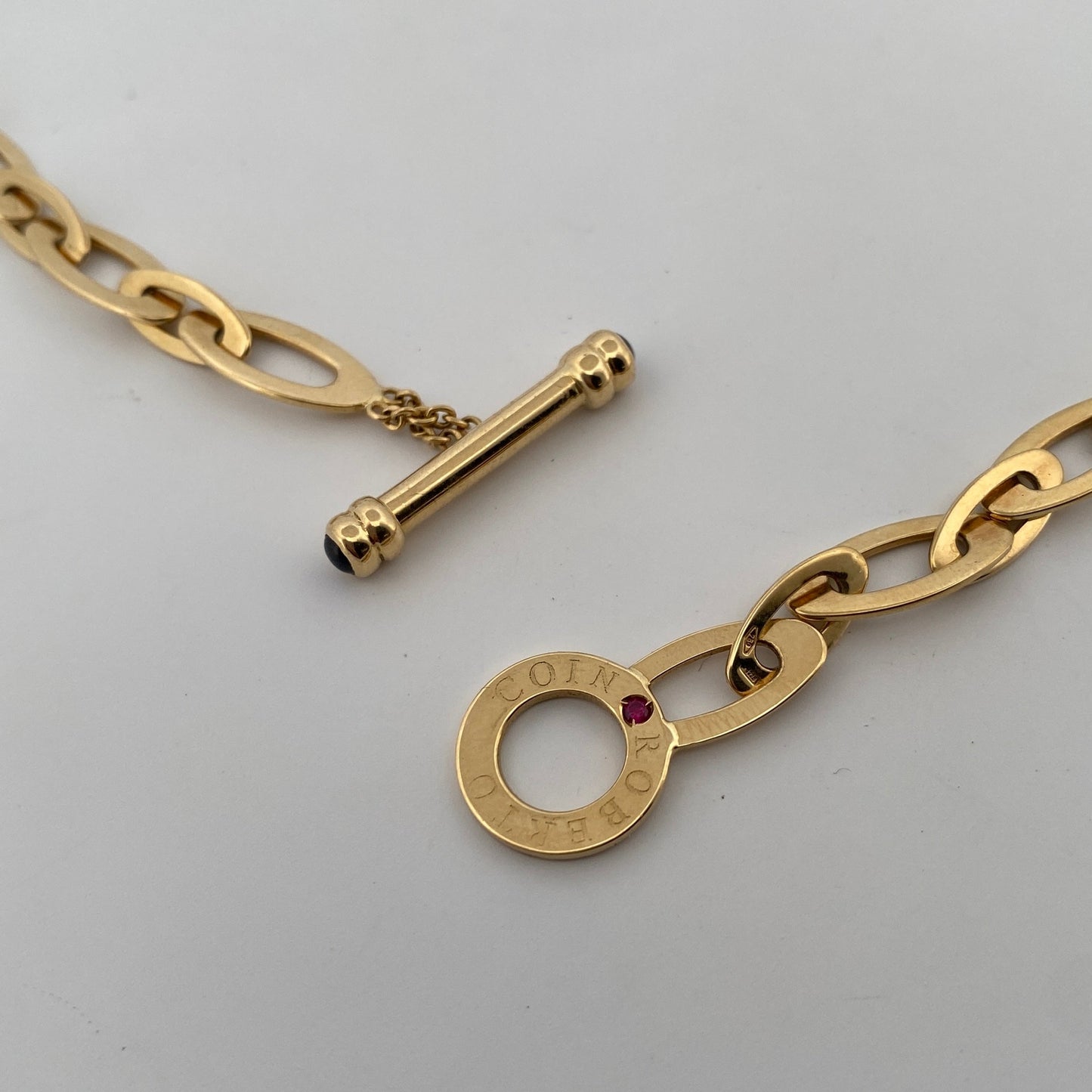 Comprar collar original de la firma Roberto Coin en oro amarillo de 18kt con cadena y colgante liso en forma de corazón. Envío GRATIS. Joyería Ian'Or.