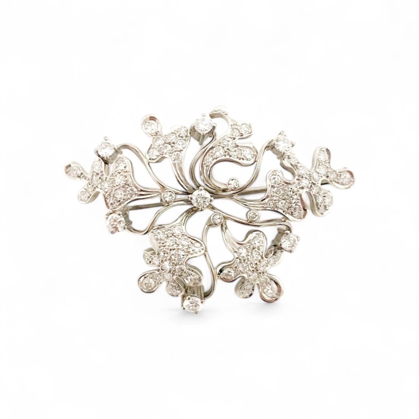 13590GM - Broche antiguo de oro blanco 18kt y diamantes