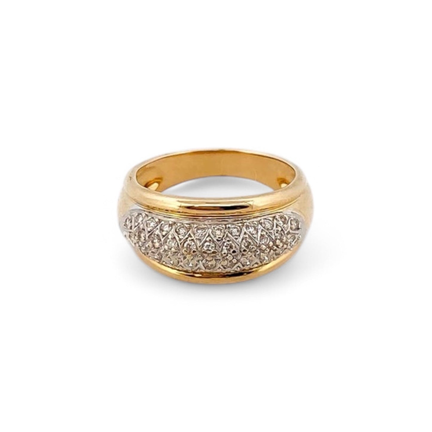 Anillo realizado en oro blanco y amarillo de 18kt con pavé de diamantes. Joyas de segunda mano en Barcelona. Joyería Ian'Or. Envío gratis.