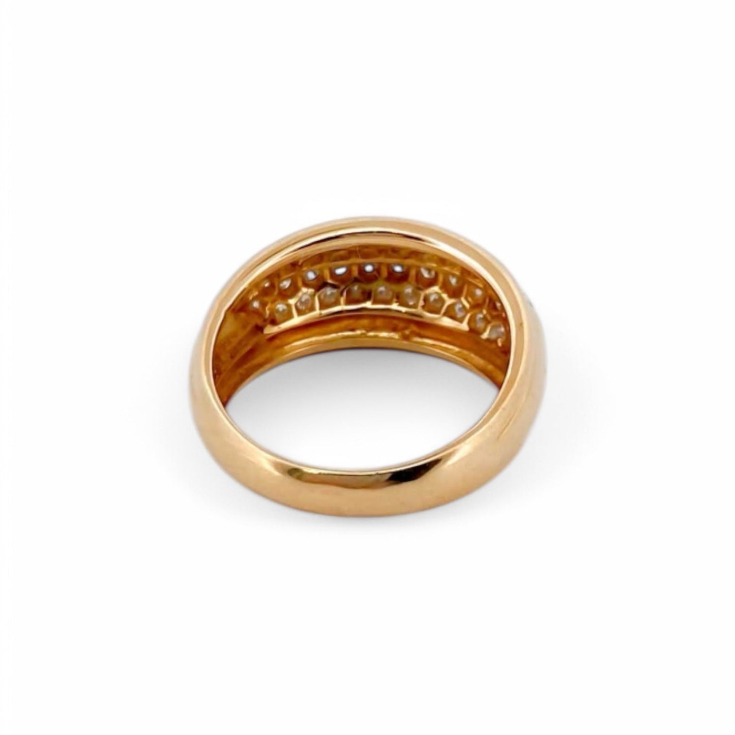 Anillo realizado en oro blanco y amarillo de 18kt con pavé de diamantes. Joyas de segunda mano en Barcelona. Joyería Ian'Or. Envío gratis.