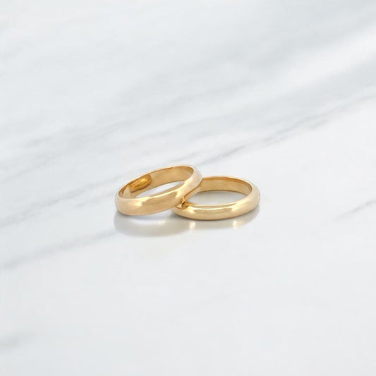 Comprar alianza realizada en oro amarillo de 18kt de la firma Bagués. Pieza de segunda mano. Joyas restauradas. Joyería Ian'Or.