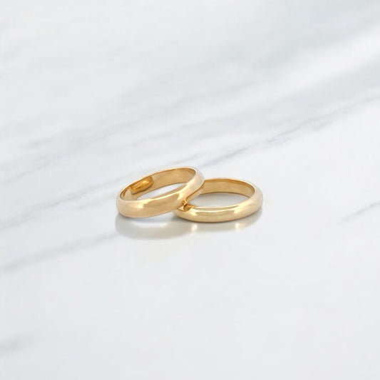 Comprar alianza realizada en oro amarillo de 18kt de la firma Bagués. Pieza de segunda mano. Joyas restauradas. Joyería Ian'Or.