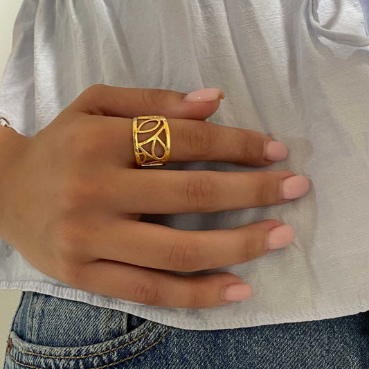 Comprar anillo calado original de TOUS realizado en oro amarillo de 18kt. Joyas de Tous de oro baratas en Barcelona. Joyería Ian'Or. Envío GRATIS.