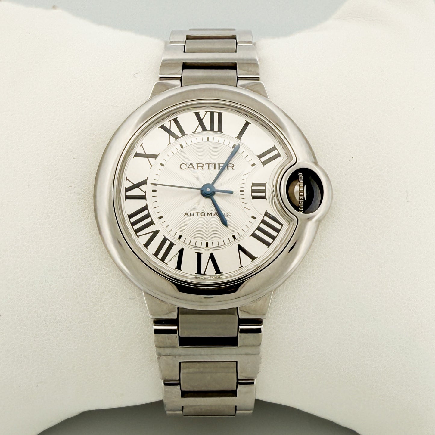 Reloj original Cartier Ballon Bleu de 33mm realizado en acero con movimiento automático.
Relojes Cartier de segunda mano baratos en Barcelona.