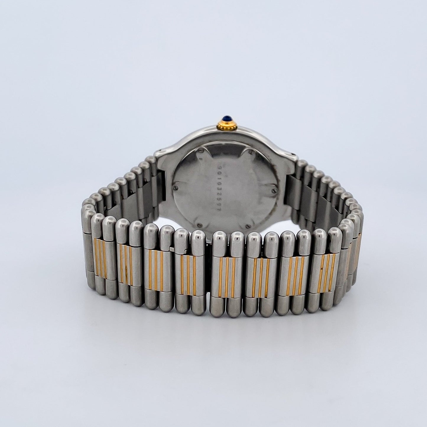 Reloj original Cartier modelo Must 21 realizado en acero y chapado en oro 18kt movimiento cuarzo.
Relojes Cartier de segunda mano baratos en Barcelona.