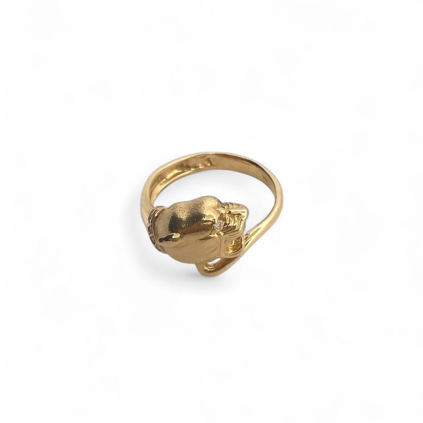 Comprar sortija de pantera realizada en oro amarillo de 18kt con 7 diamantes talla brillante. Joyería compro oro Ian'Or. Anillo pantera. Envío GRATIS.