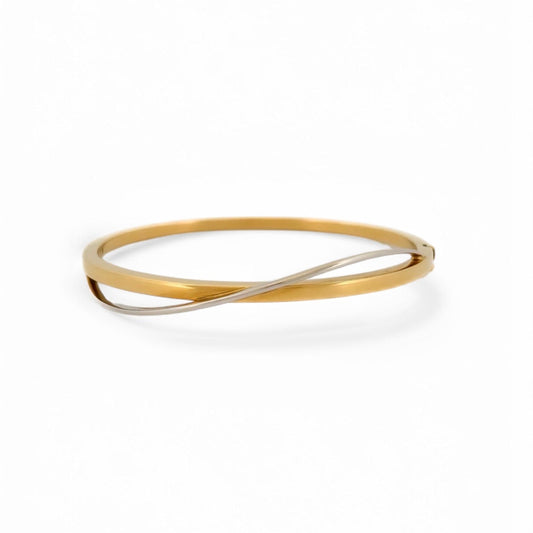 Comprar pulsera esclava de Oro amarillo de 18kt. Esta preciosa pulsera rígida dispone de cierre de cajón. Joyas de segunda mano en Barcelona. Joyería Ian'Or.