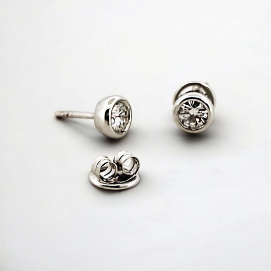 Pendientes dormilonas oro blanco 18kt y diamantes - 15897GM