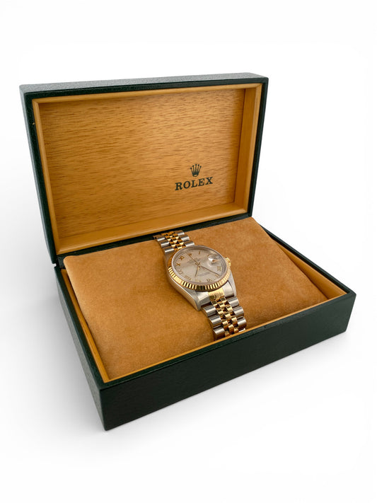 Comprar reloj Rolex modelo Datejust Ivory Pyramide Roman de acero y oro 36mm
Relojes Rolex y de lujo nde segunda mano baratos en Barcelona.