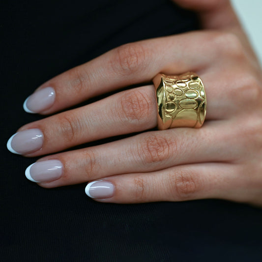 Comprar anillo Pomellato de oro amarillo 18kt. Joyas acondicionadas. Envío GRATIS. Anillos de compromiso baratos. Ian'Or.