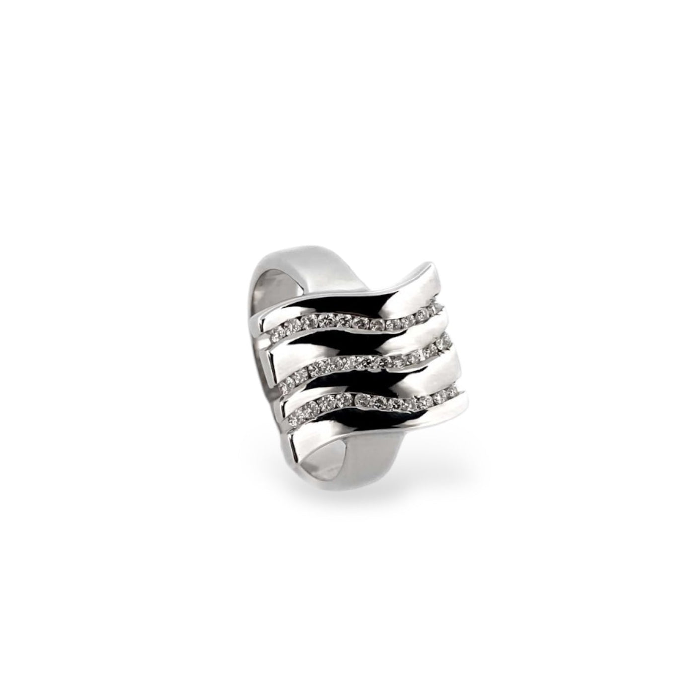Sortija oro blanco 18kt y 3 carriles con diamantes. Joyería compro oro, dónde comprar y vender joyas al mejor precio en Barcelona. Joyas al mejor precio, envío gratuito.