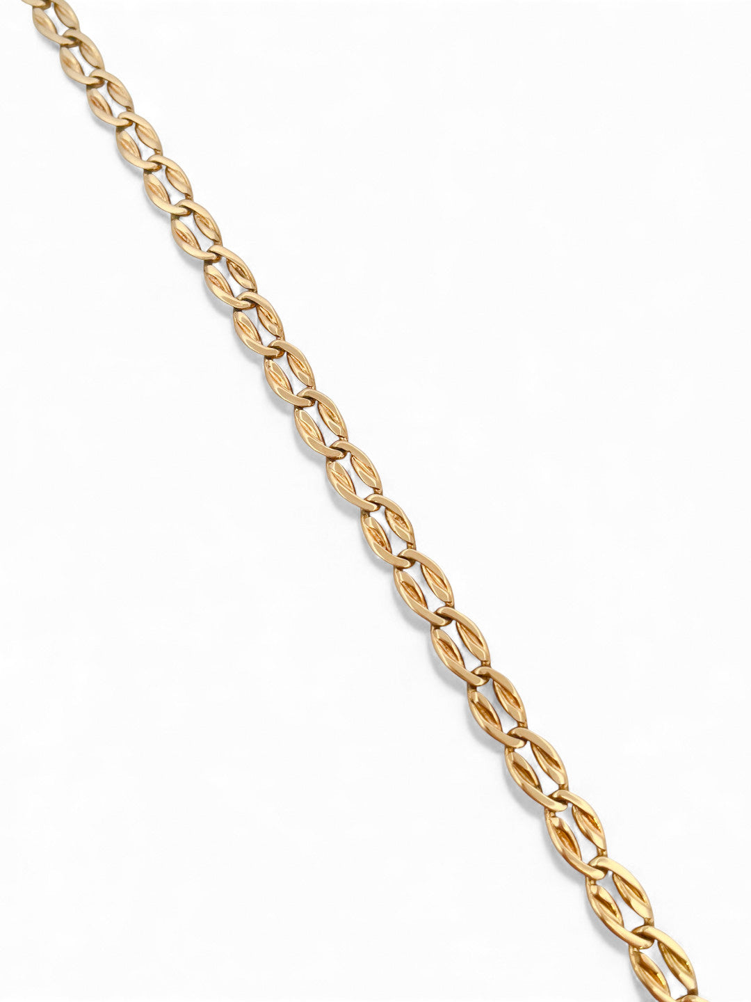 Comprar pulsera realizada en oro amarillo de 18kt con eslabones ovalados y planos y cierre con brazo de seguridad. Cadenas de oro 18kt baratas al mejor precio.