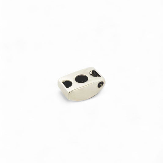 Comprar colgante en forma de rectángulo realizado en oro blanco de 18kt con pavé de diamantes y 4 amatistas talla princesa centrales. Joyería Ian'Or Barcelona.