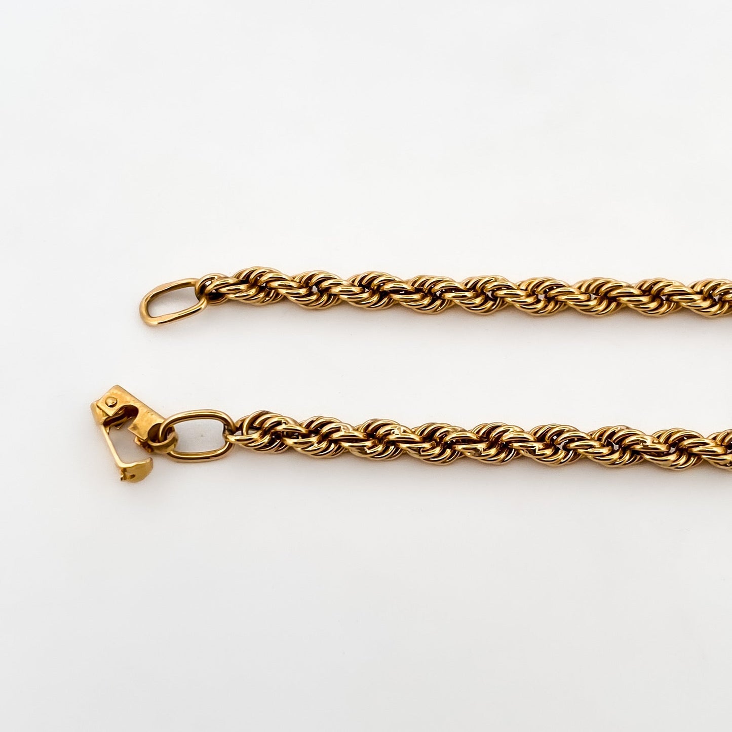 Comprar collar de oro amarillo de 18kt con cadena de cordón salomónico. La cadena mide 70,5cm, Cordones salomónicos baratos.