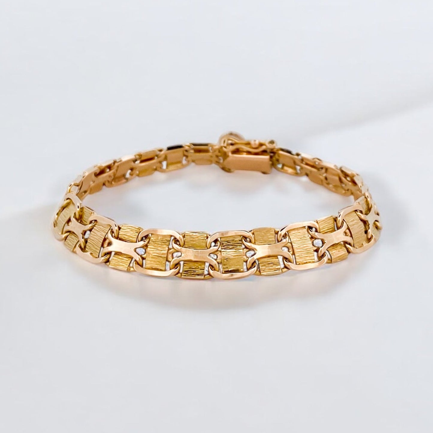 24637GV - Pulsera semirrígida oro 18kt - 17cm