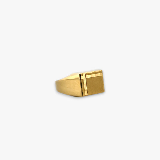 Comprar anillo tipo sello de oro amarillo de 18kt con frontal mate. Joyas de segunda mano y restauradas. Sellos de hombre de oro 18kt baratos.