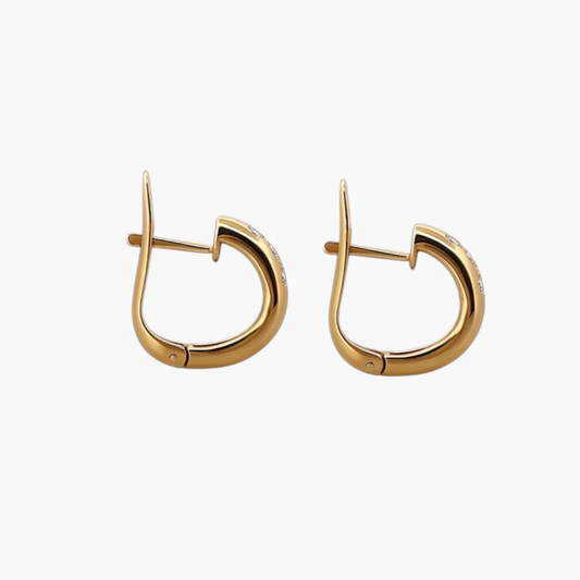 Comprar pendientes de oro amarillo de 18kt con 4 diamantes en cada pendiente. Estos preciosos pendientes miden 15mm de alto y 10mm de ancho y disponen de cierre catalán.