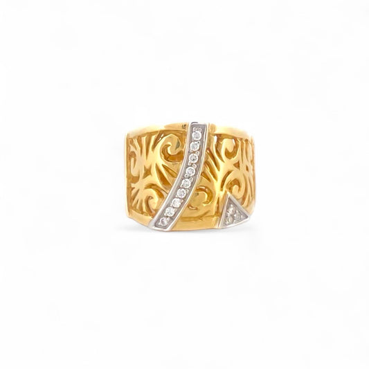Sortija de oro blanco y amarillo de 18kt de estilo calado con carril de diamantes talla brillante. Joyas baratas en Barcelona. Joyas restauradas. Envío gratis.