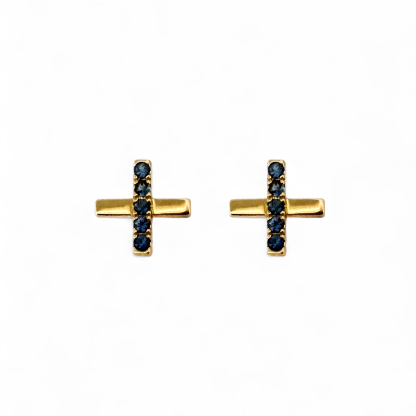 Comprar pendiente en forma de cruz realizados en oro amarillo de 18kt y 5 zafiros talla brillante en cada pendiente. Envío gratis. Joyería Ian'Or.