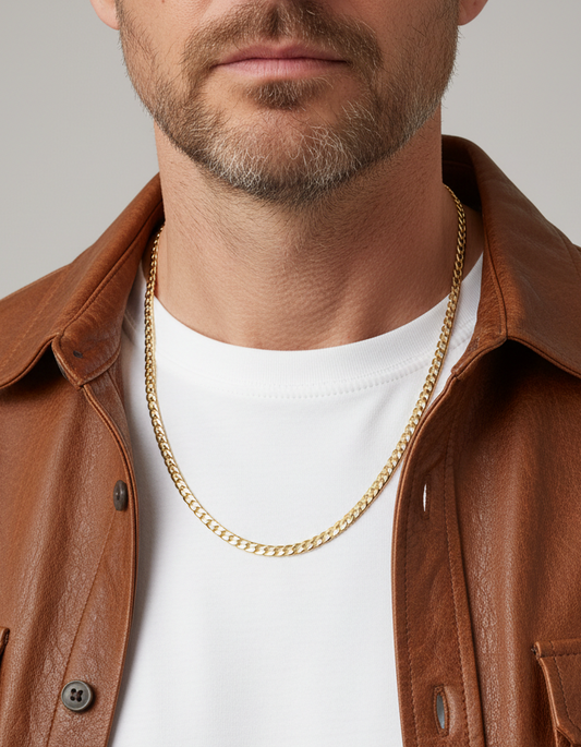 Comprar collar de oro amarillo de 18kt con cadena barbada tipo cubana de 60cm y cierre tipo mosquetón. Joya unisex. Joyería Ian'Or. Envío GRATIS.