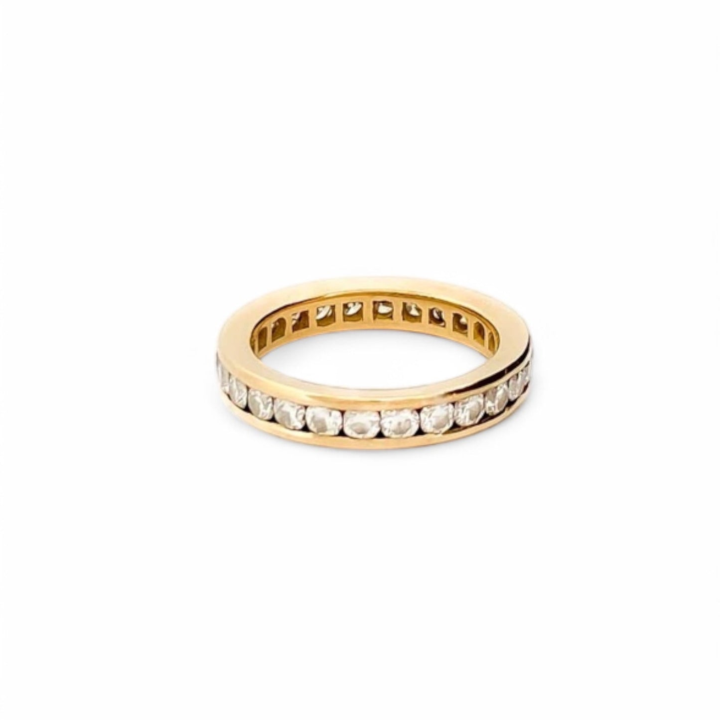 Comprar alianza completa en oro amarillo de 18kt con carril de diamantes talla brillante. Joyas de segunda mano. Joyas con diamantes. Joyería Ian'Or.