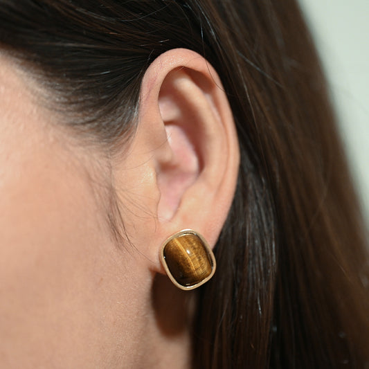Pendientes de oro amarillo de 18kt en forma de "cuadrado" con piedra de ojo de tigre. Envío GRATIS, Joyería Ian'OR, envío asegurado.