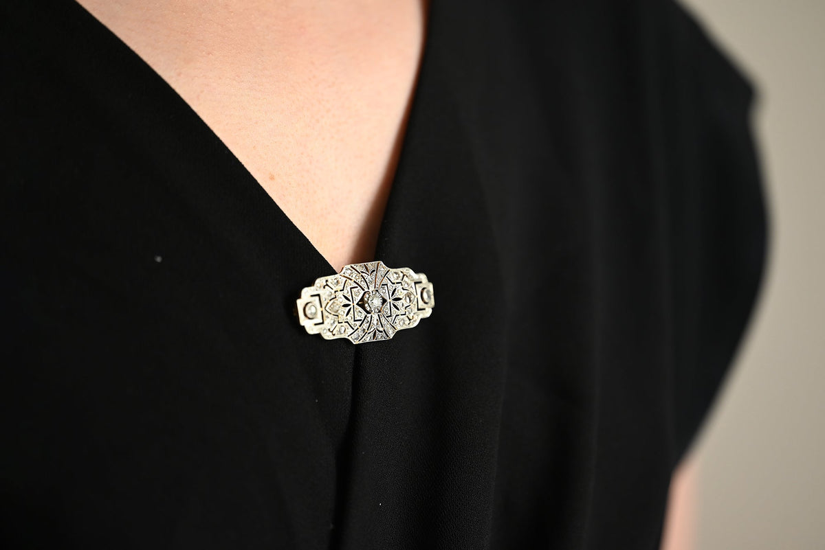 Broches