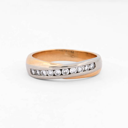Comprar media alianza de oro amarillo de 18kt, con diamantes. Conoce el mejor precio oro Barcelona, venta de joyas usadas Barcelona. 