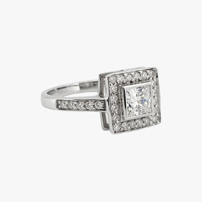 Comprar Anillo de oro blanco de 18t con diamante. Comprar y vender anillos de oro al mejor precio en Barcelona. Anillos de oro baratos en Barcelona.