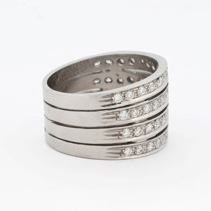 Anillo de oro blanco de 18kt. Joyería de segunda mano en Barcelona y compro oro, donde comprar y vender oro al mejor precio en Barcelona. Joyas baratas.
