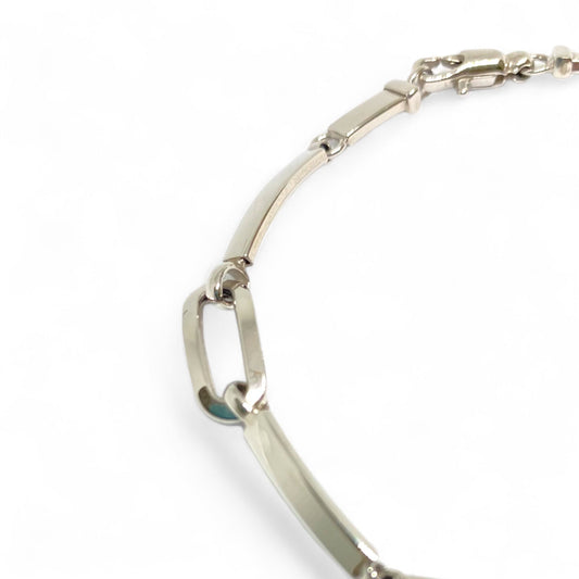 Pulsera semirígida de Oro Blanco de 18kt con detalle de 3 eslabones. Cierre mosquetón. Medida cadena: 19cm. Joyería Ian'or, donde comprar y vender oro al mejor precio.