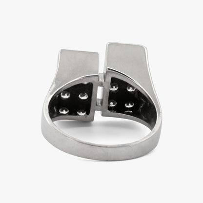 Anillo de doble rectángulo en oro blanco de 18t con diamantes en talla brillante. Compro Oro  y venta de joyas restauradas, dónde comprar y vende oro y joyas al mejor precio en Barcelona. Anillos de oro baratos en Barcelona.