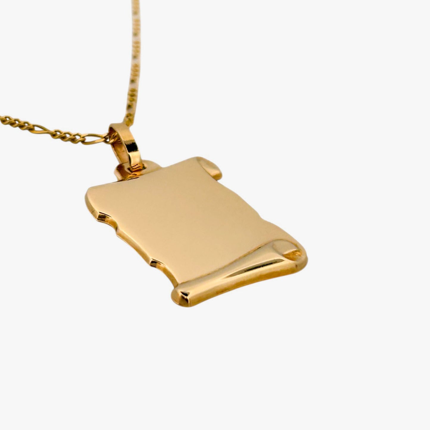 Comprar colgante pergamino liso realizado en oro amarillo de 18kt. Con opción de grabación. Joyas de segunda mano de oro de 18kt en Barcelona. Joyería Ian'Or.