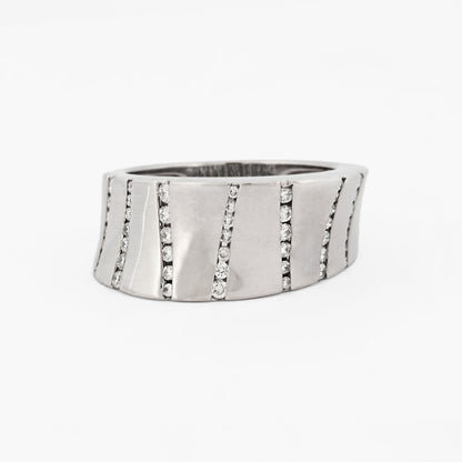 Sortija Antonelli oro blanco 18kt y 9 carriles con diamantes - 12847P