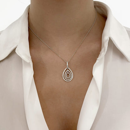 12849GM Collar oro blanco 18kt con colgante gota de brillantes