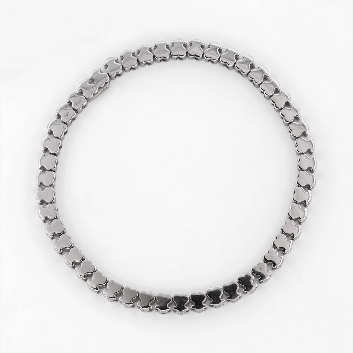 Pulsera Riviere de la firma TOUS realizada en oro blanco de 18kt con 46 diamantes. Joyas de segunda mano de firma. Joyas Tous restauradas al mejor precio.