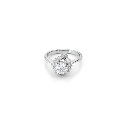 Comprar sortija realizada en Oro blanco de 18kt con rosetón de diamantes. Diamante central talla brillante de 6,47mm y rosetón de 12 brillantes de 0,04ct cada uno