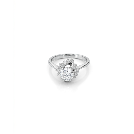 Comprar sortija realizada en Oro blanco de 18kt con rosetón de diamantes. Diamante central talla brillante de 6,47mm y rosetón de 12 brillantes de 0,04ct cada uno