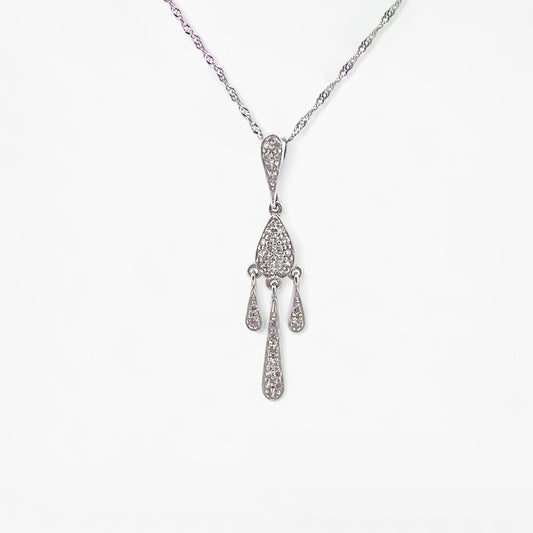 Comprar colgante tres gotas de oro blanco con 35 diamantes de talla brillante. Joyas de segunda mano. Joyería Ian'Or.