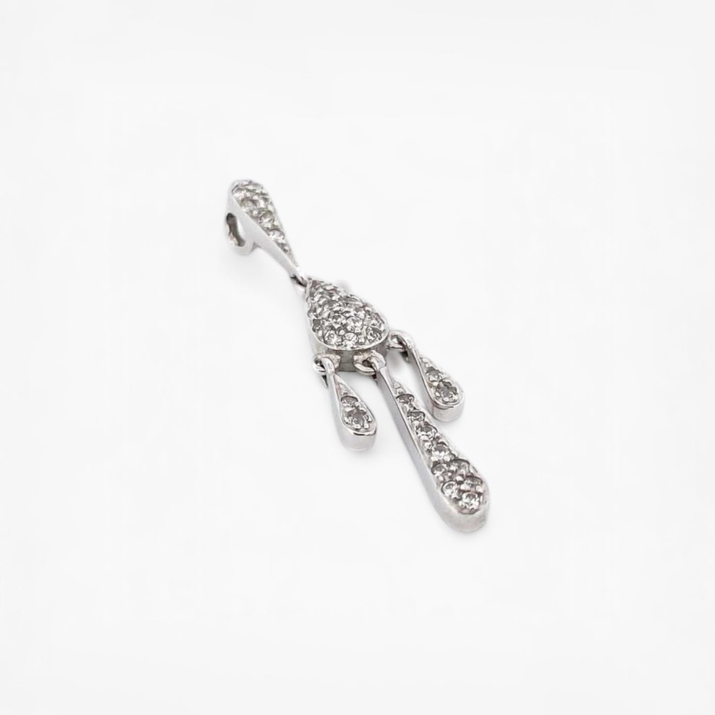 Comprar colgante tres gotas de oro blanco con 35 diamantes de talla brillante. Joyas de segunda mano. Joyería Ian'Or.