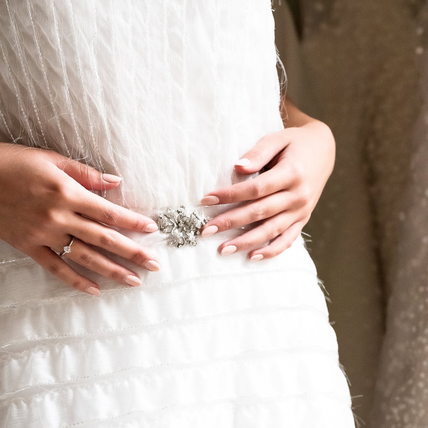 13590GM - Broche antiguo de oro blanco 18kt y diamantes