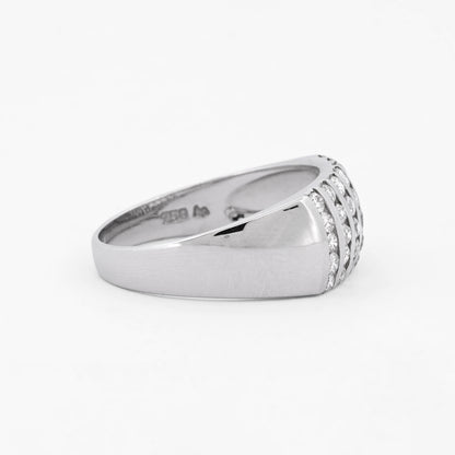 Comprar anillo realizado en oro blanco de 18kt con carriles y 35 diamantes talla brillante. Anillos de oro baratos en Barcelona. Envío gratis. Joyas diamantes.