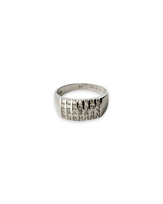 13742GM - Sortija oro blanco 18kt y carriles con 35 diamantes