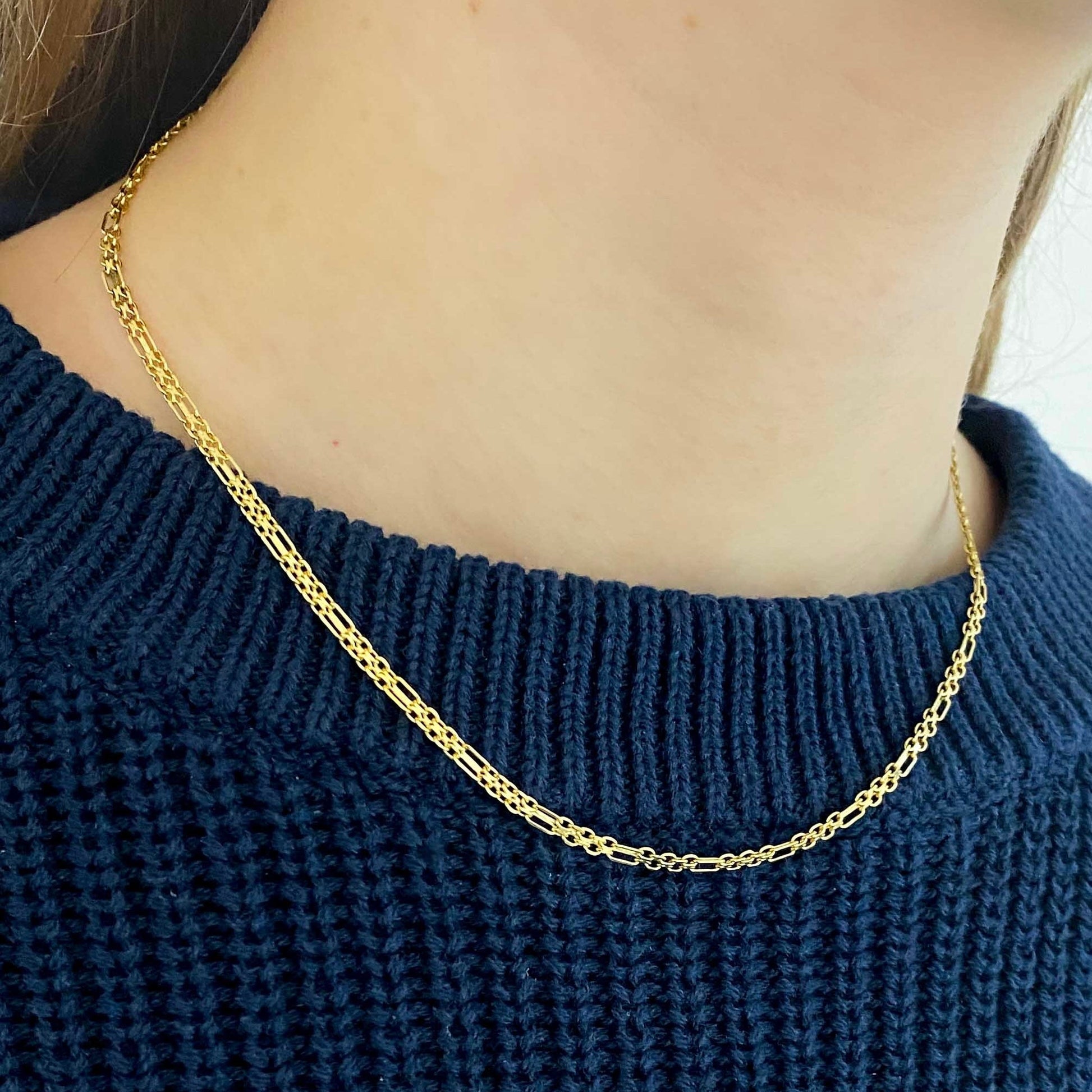 Comprar collar de oro amarillo de 18kt con cadena tipo Bismark combinada con un cierre tipo mosquetón. Medida: 40,7cm largo. Joyas de segunda mano en Barcelona.